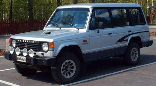 pajero_1_4-door1982-1990.jpg