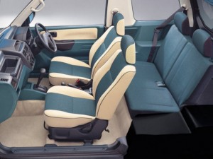 Mitsubishi-Pajero-Mini-salon-2-300x225.jpg