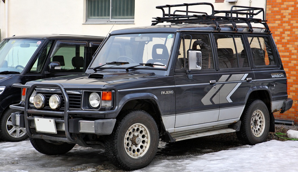 Mitsubishi_Pajero_017.JPG