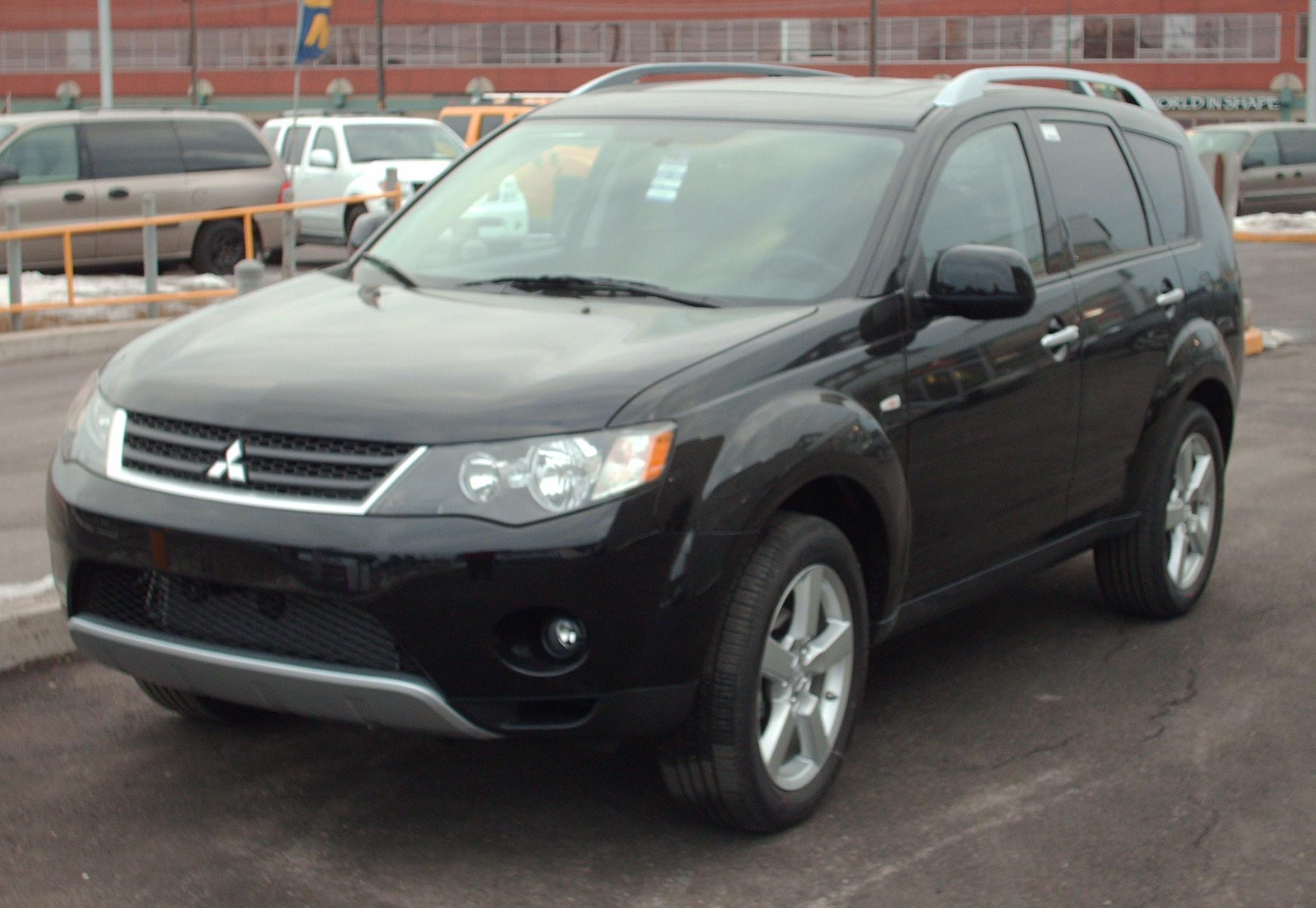 2007_Outlander.jpg